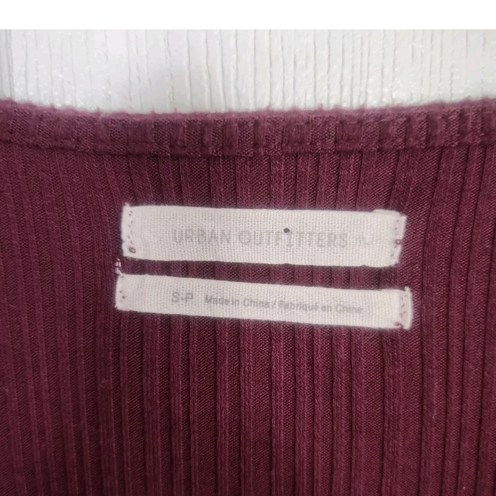 Urban Outfitters Brielle Cozy‎ Wrap Romper Size Small Burgundy Ribbed Tie Waist